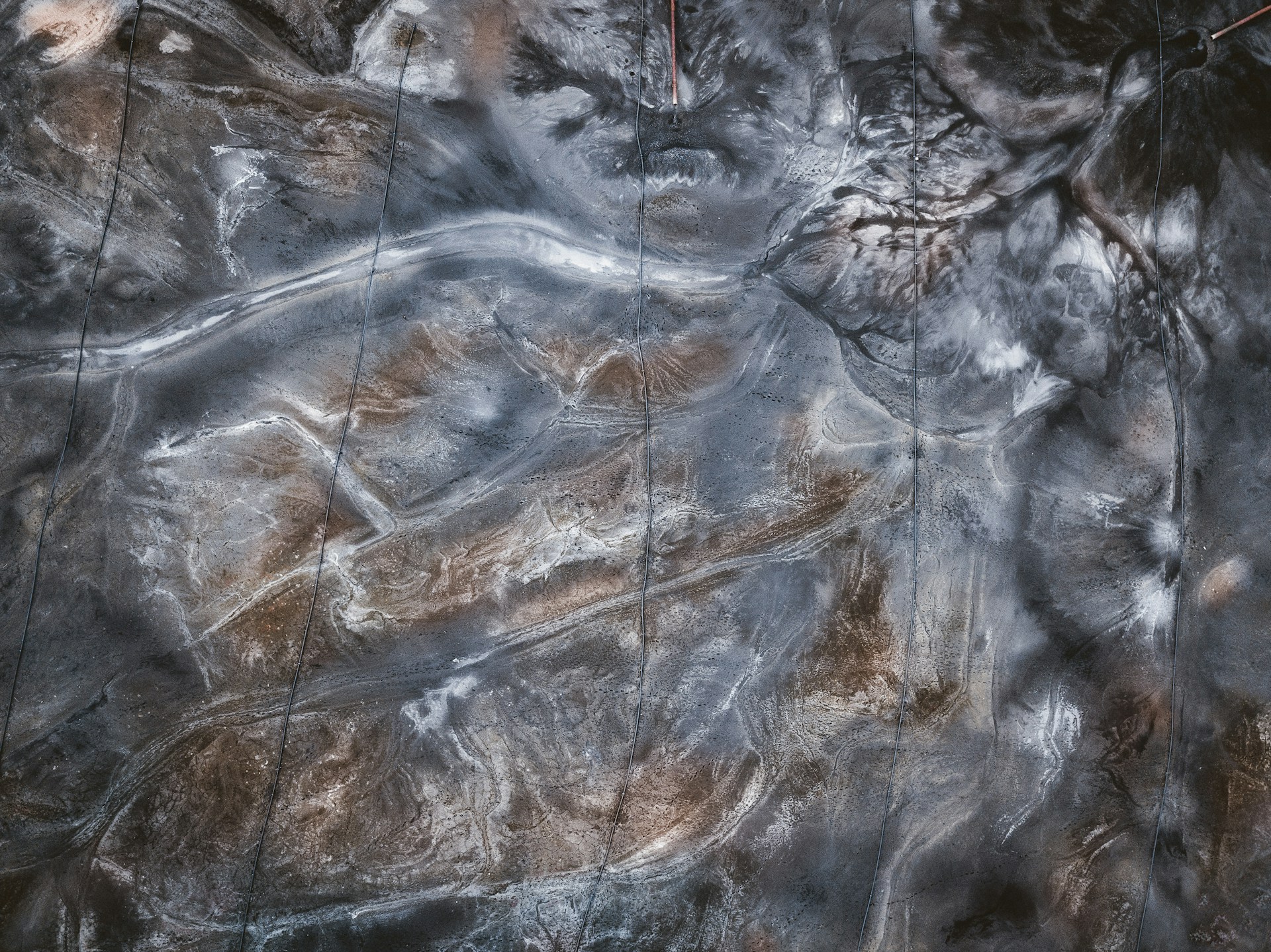 What contaminants are found in wastewater? Abstract picture of pollution